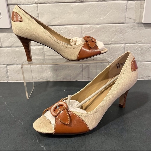 NEW Worthington sz 8 tan and brown spectator peeptoe pumps - Picture 7 of 16